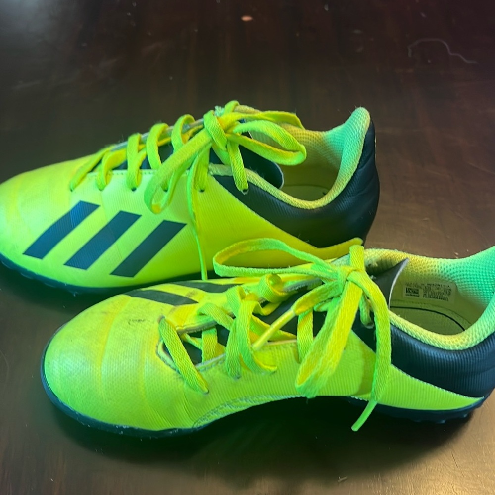 Indoor/Outdoor Turf Soccer Cleats